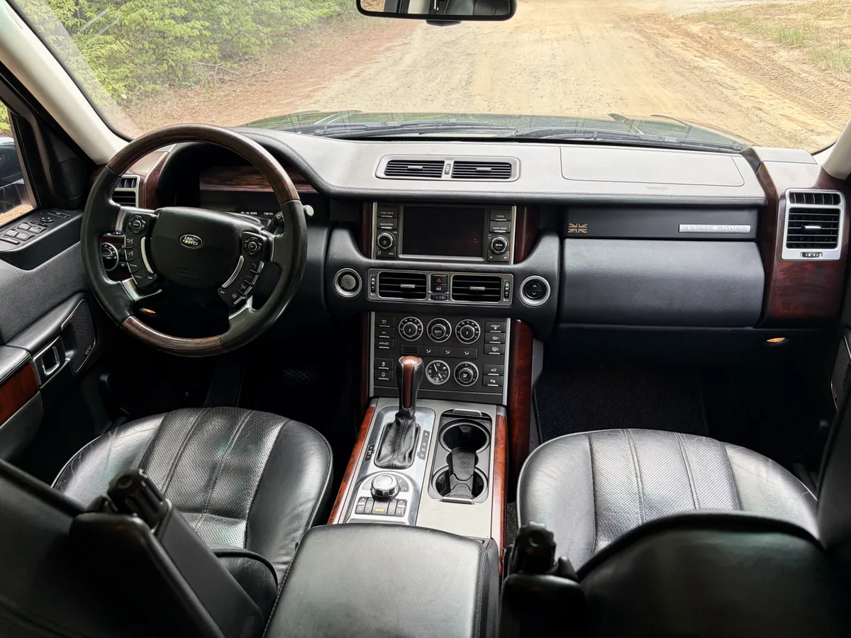 2012 Land Rover Range Rover HSE Lux