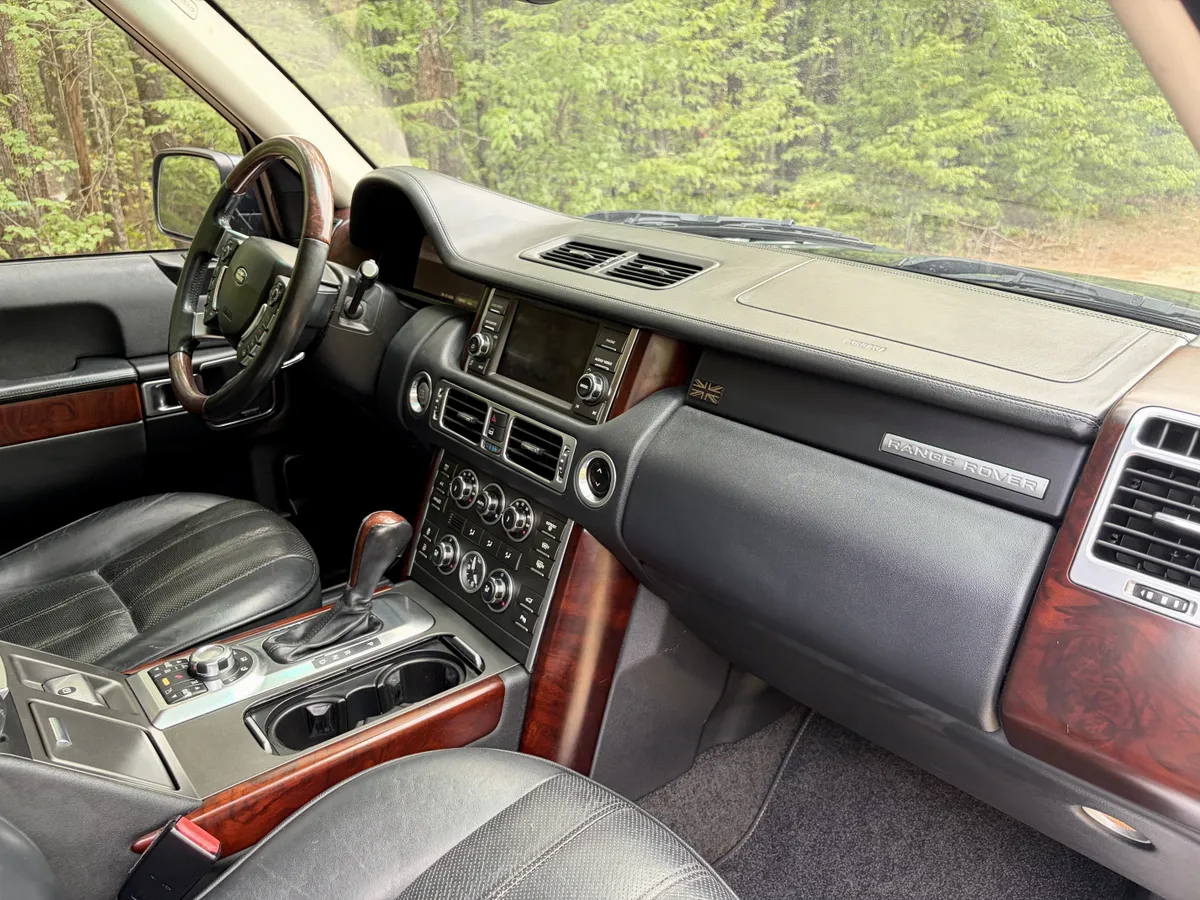 2012 Land Rover Range Rover HSE Lux