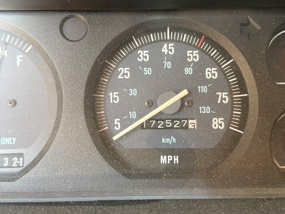 1988 Jeep Comanche Pioneer Olympic Edition
