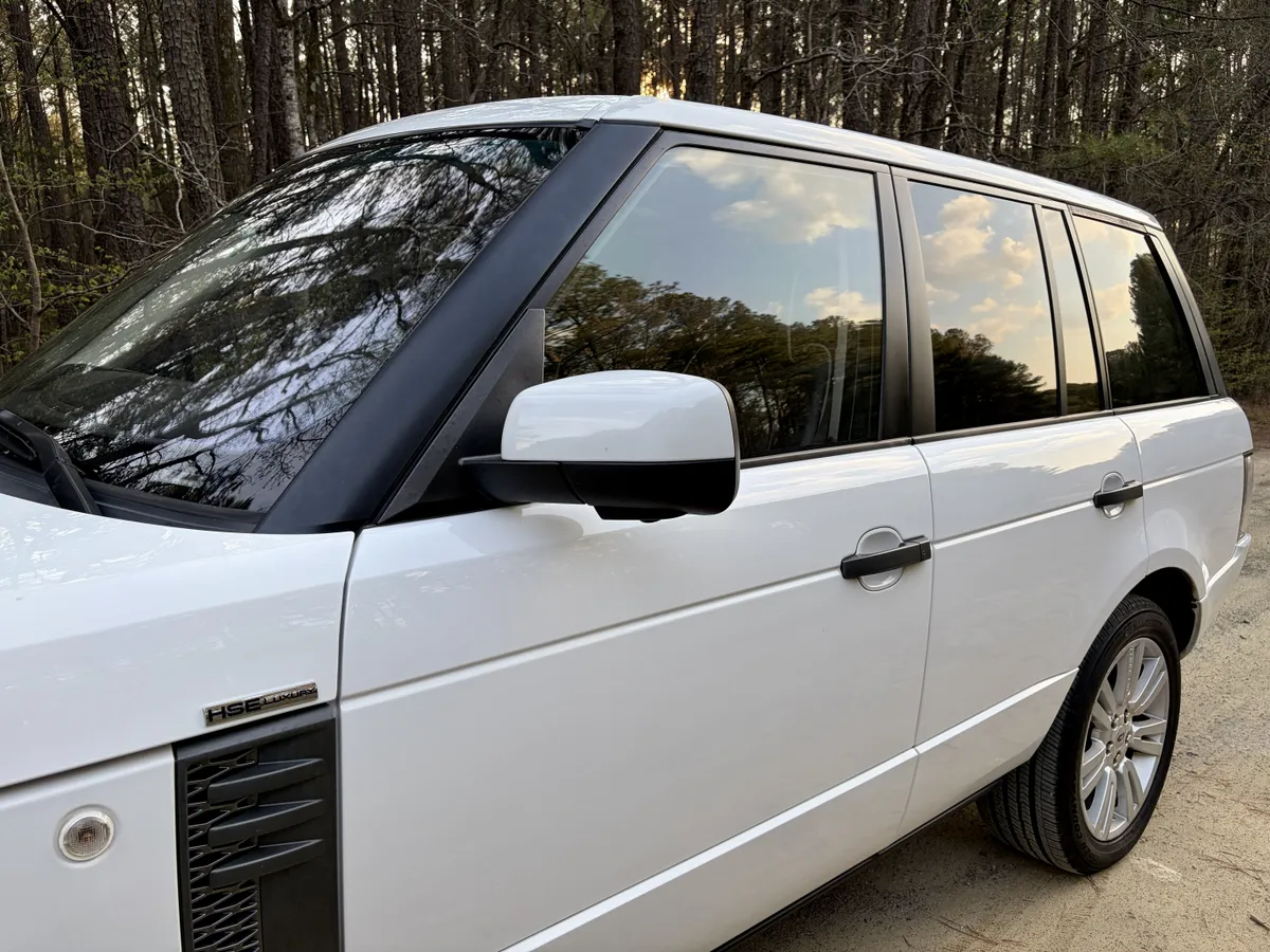 2011 Land Rover Range Rover HSE Luxury