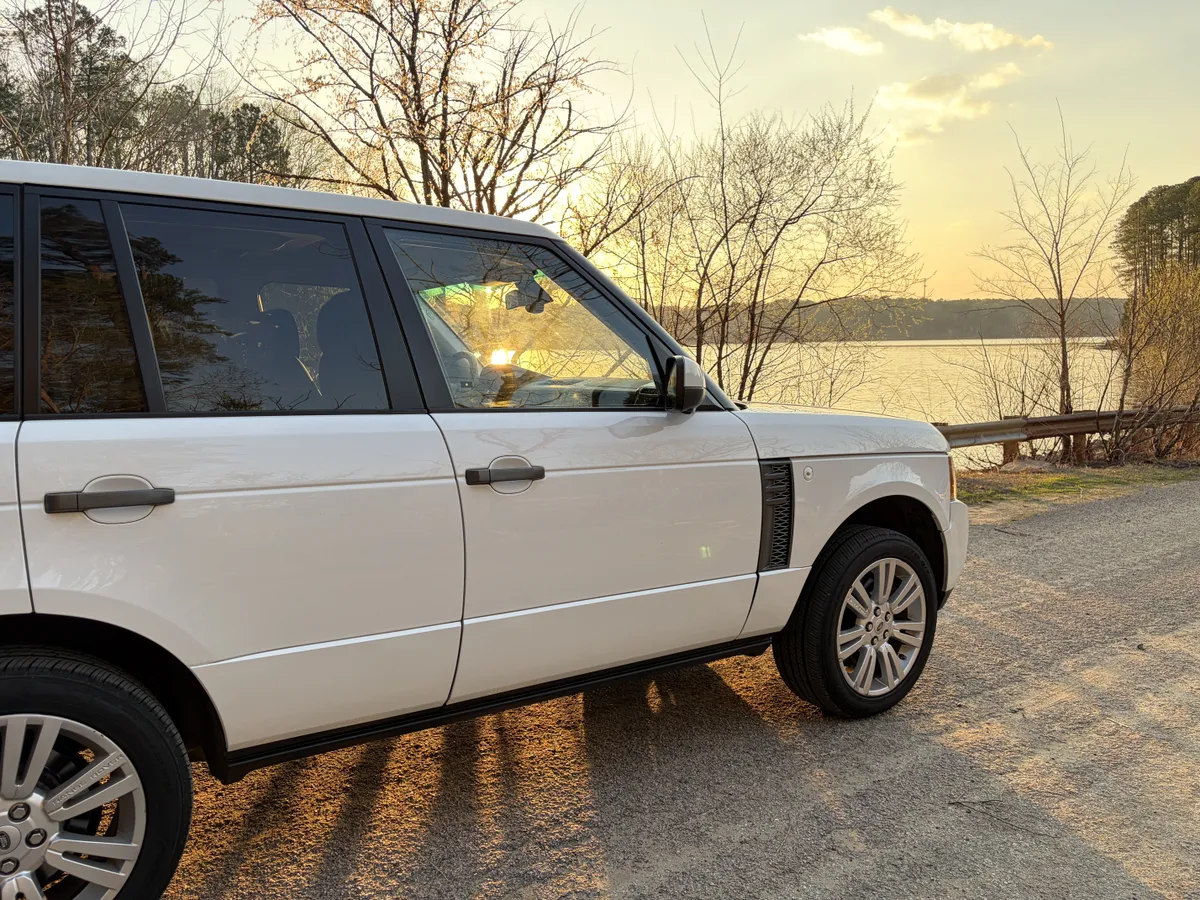 2011 Land Rover Range Rover HSE Luxury
