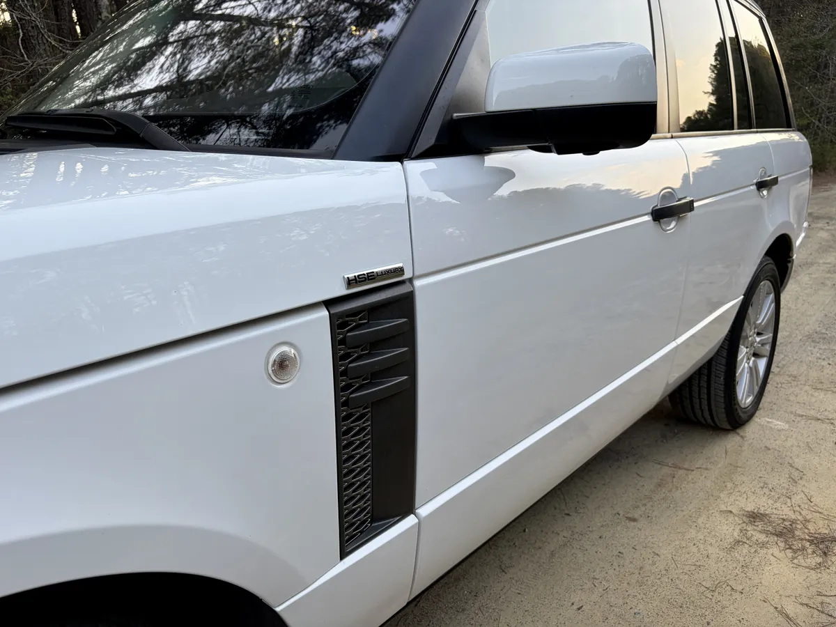2011 Land Rover Range Rover HSE Luxury