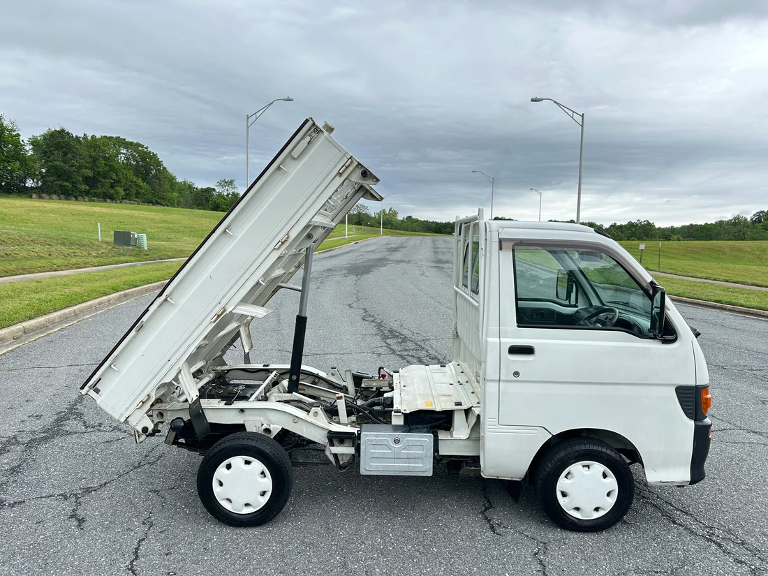 1997 Daihatsu HiJet Dump Truck 4WD