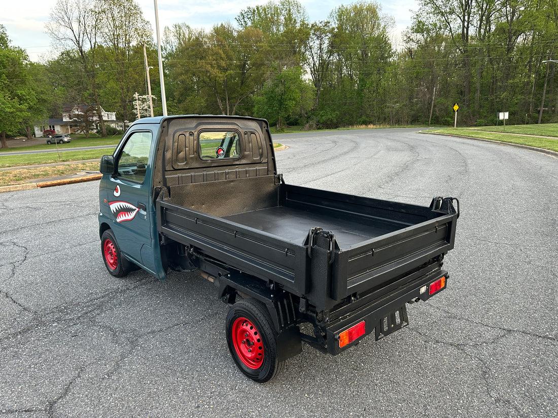 2000 Suzuki Carry 3-Way Dump Truck