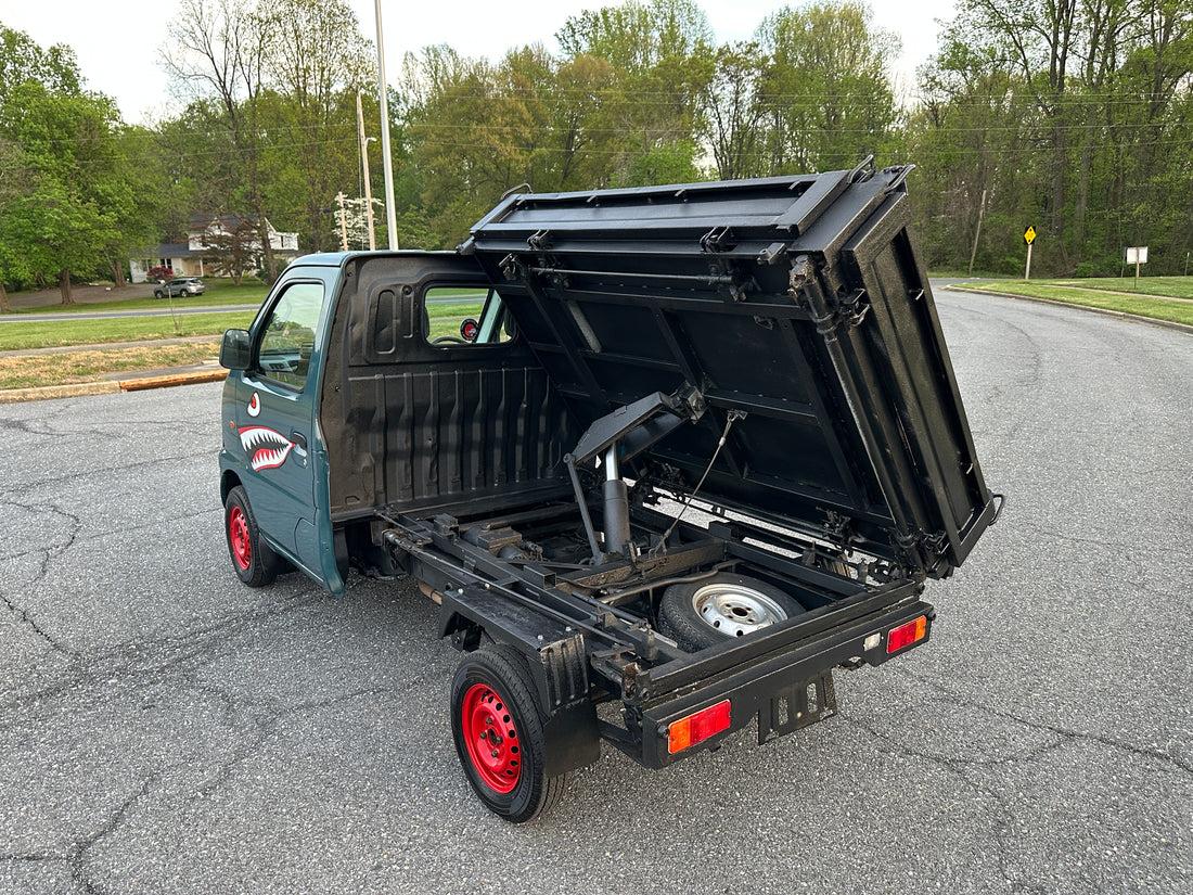2000 Suzuki Carry 3-Way Dump Truck
