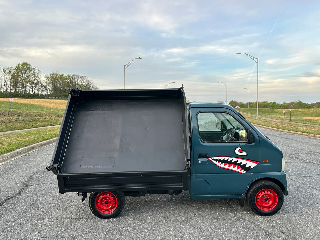 2000 Suzuki Carry 3-Way Dump Truck