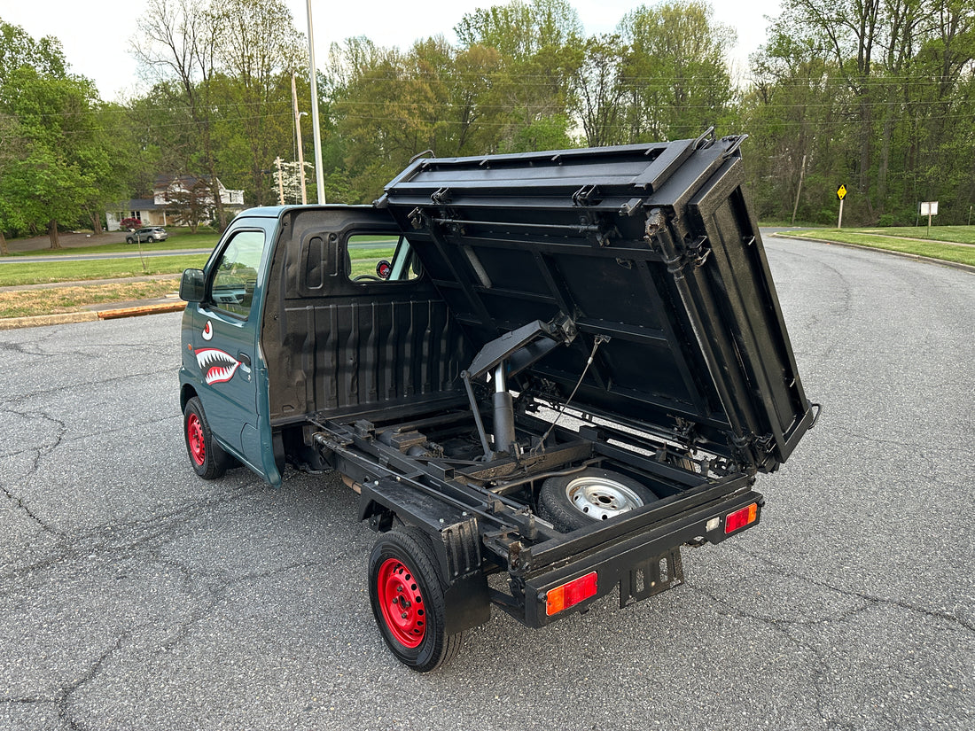 2000 Suzuki Carry 3-Way Dump Truck