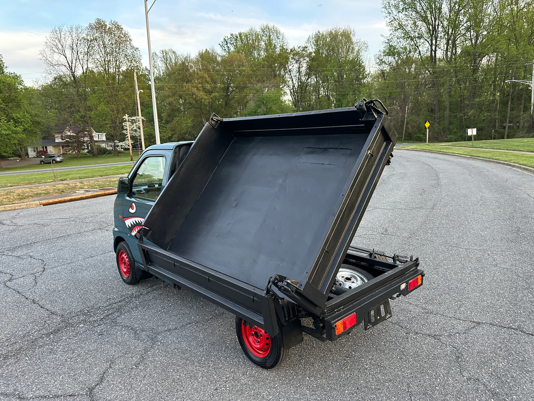 2000 Suzuki Carry 3-Way Dump Truck