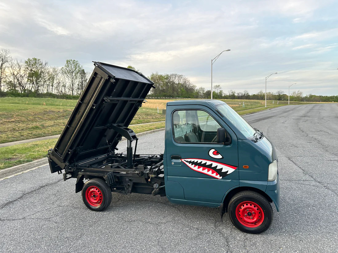 2000 Suzuki Carry 3-Way Dump Truck