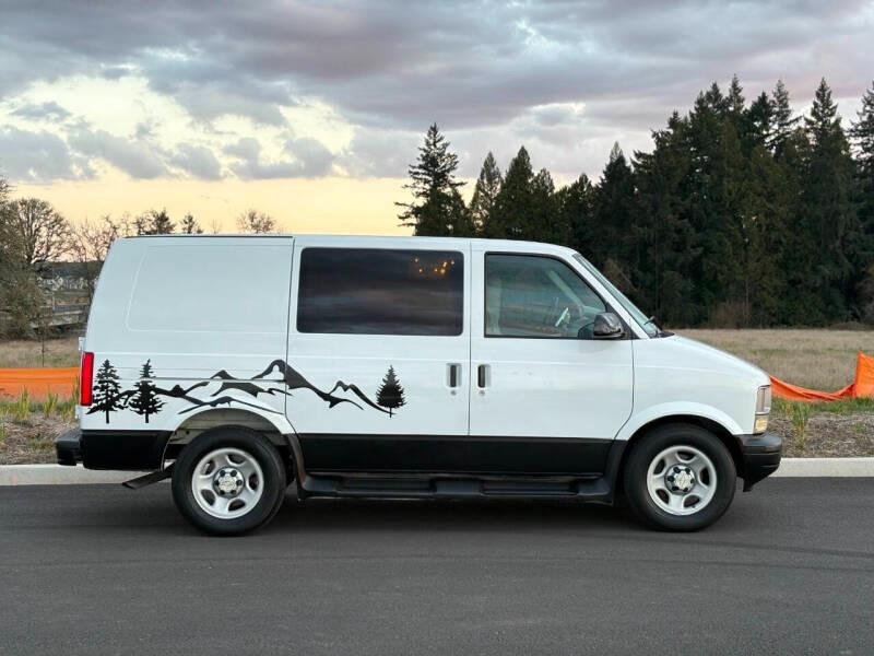 2005 Chevrolet Astro 4x4 Camper - 2
