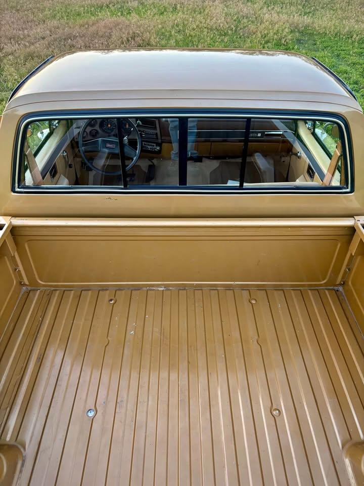 1985 GMC C1500 High Sierra Classic