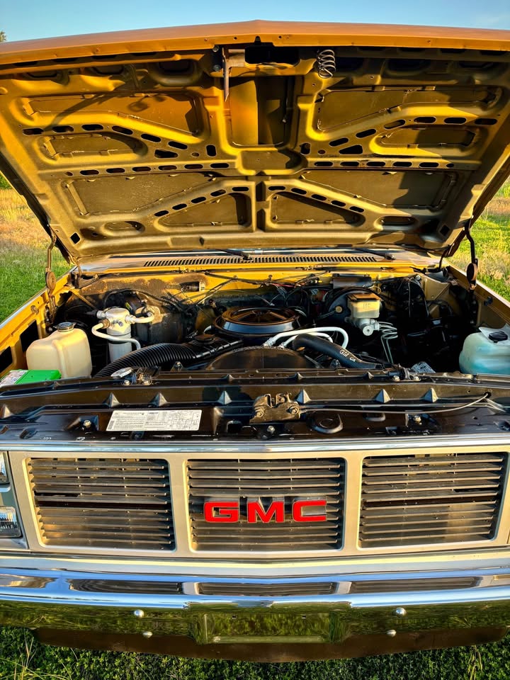 1985 GMC C1500 High Sierra Classic
