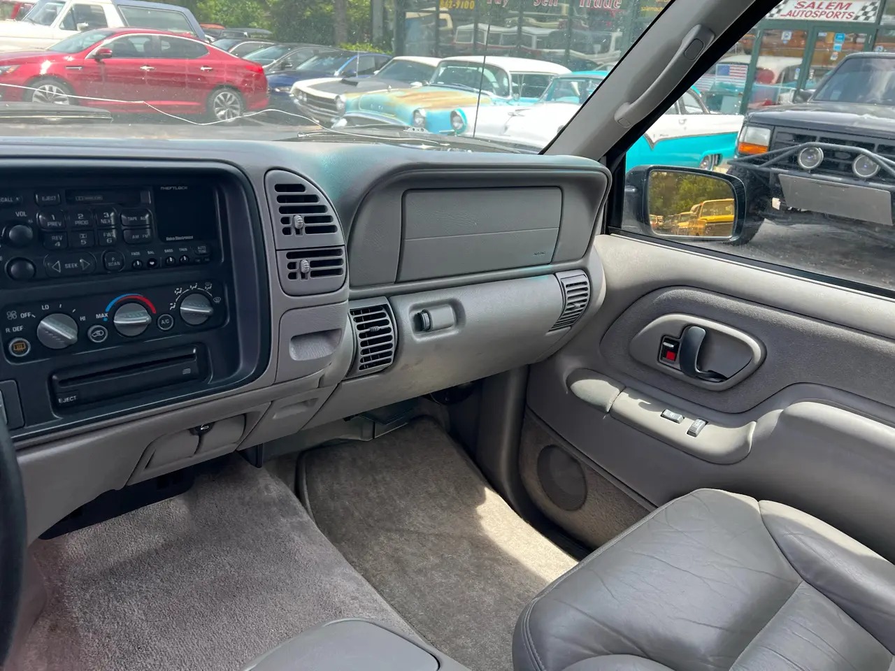 1999 Chevrolet Tahoe LT