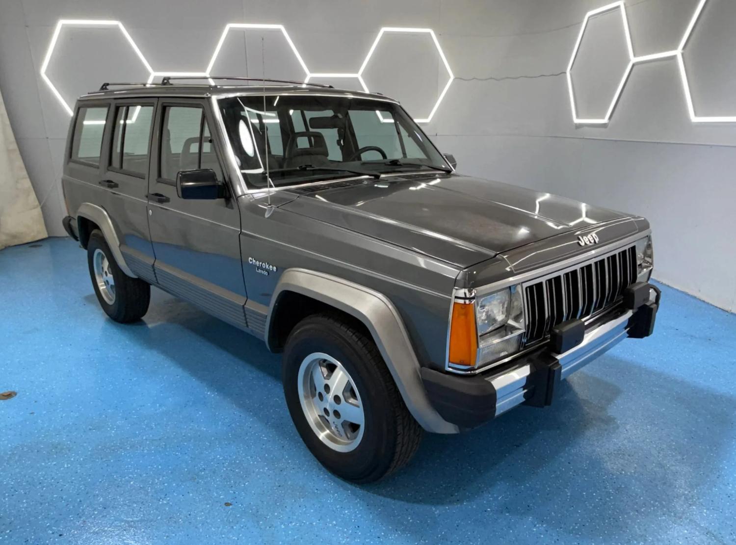  Jeep Cherokee