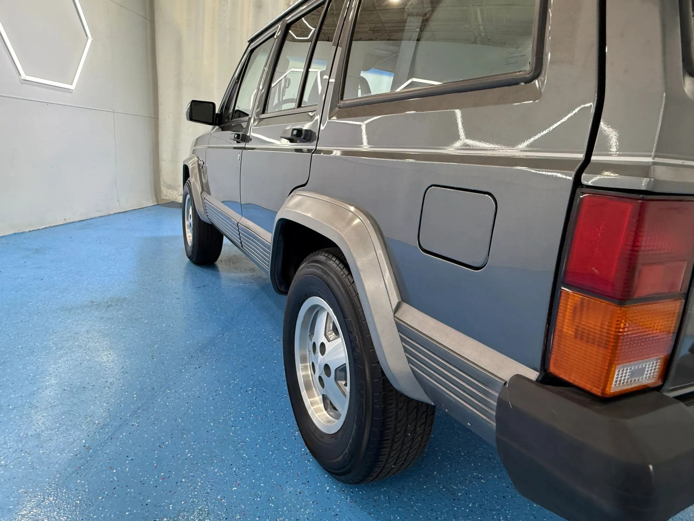 1990 Jeep Cherokee Laredo