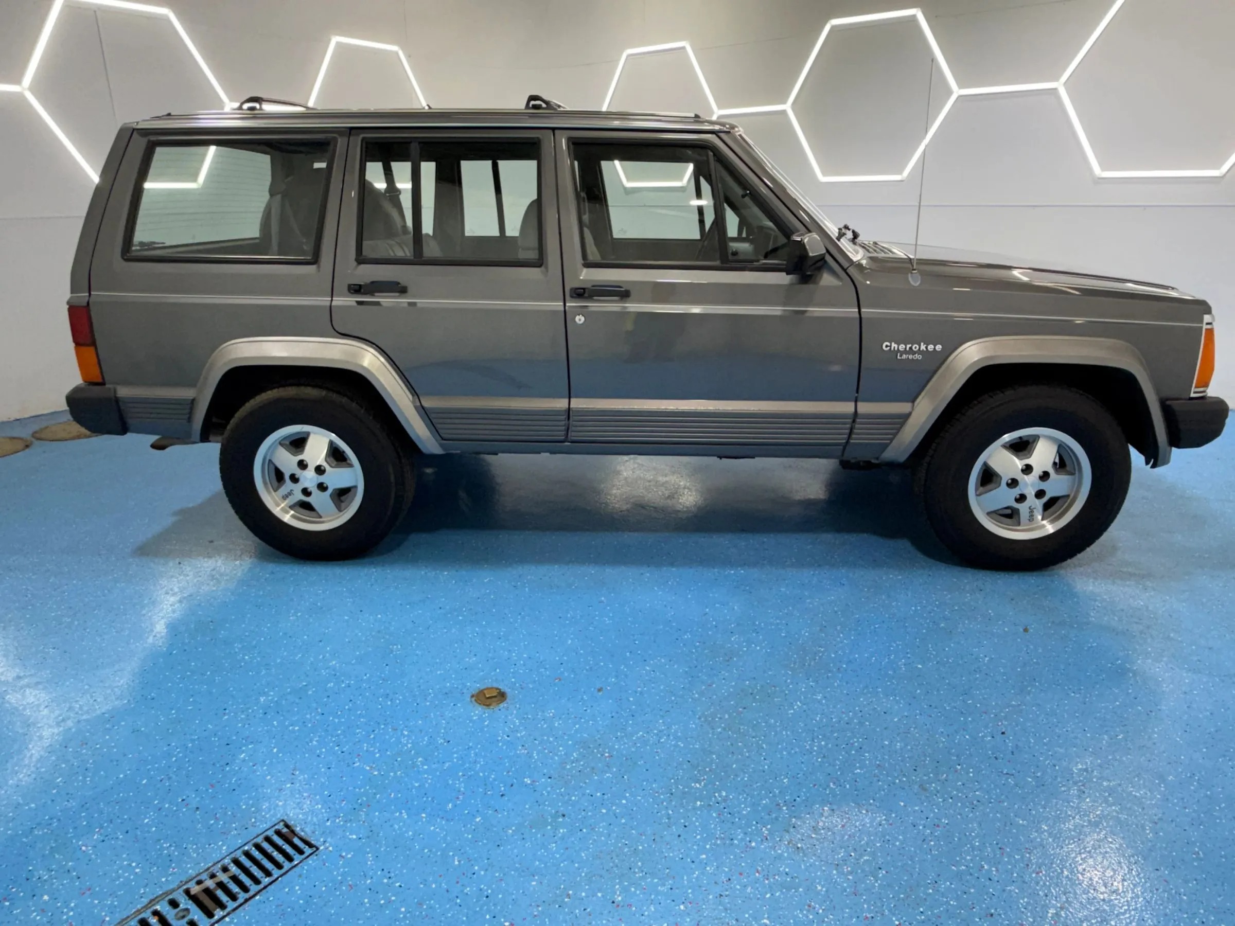 1990 Jeep Cherokee Laredo