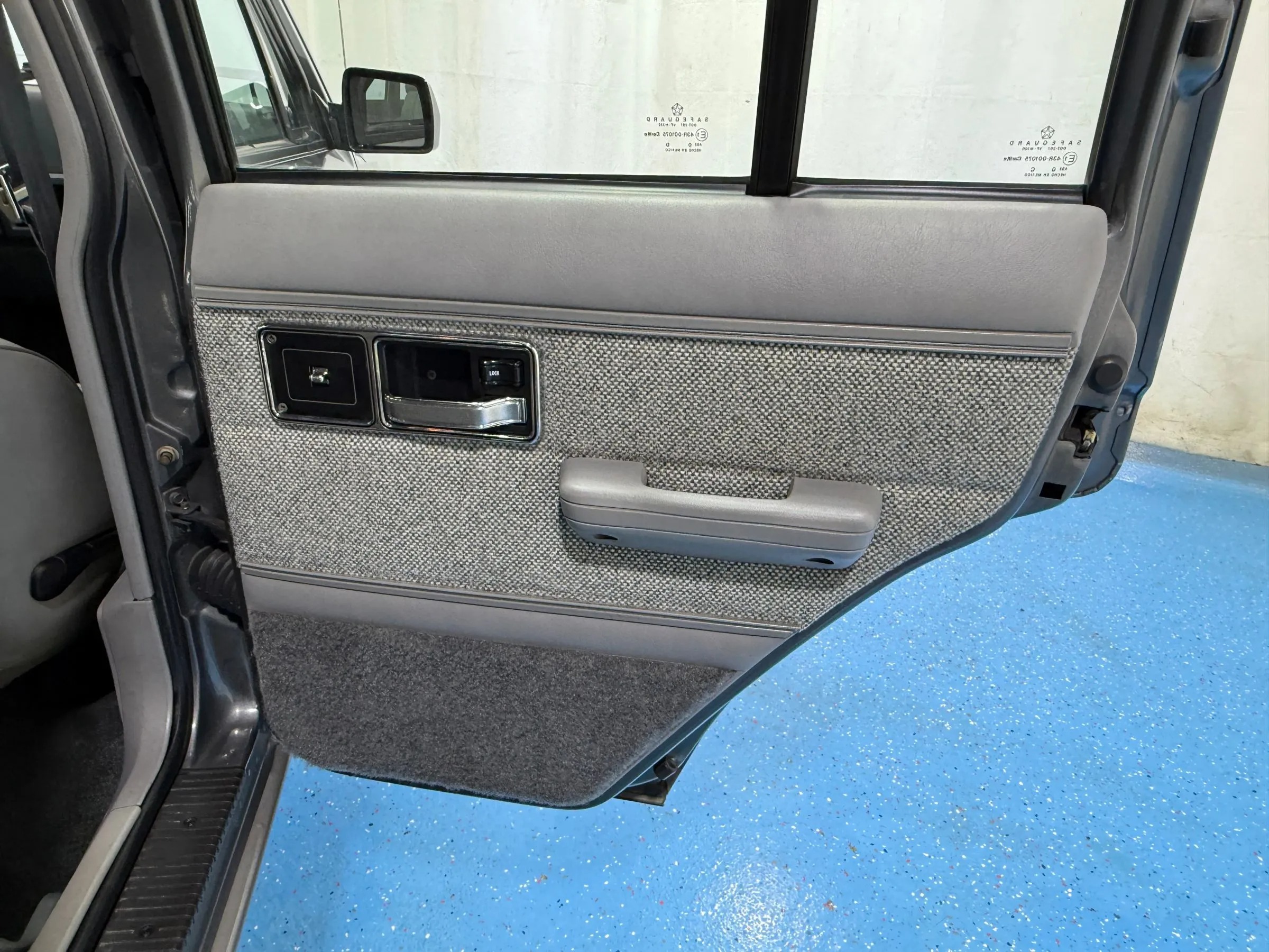 1990 Jeep Cherokee Laredo