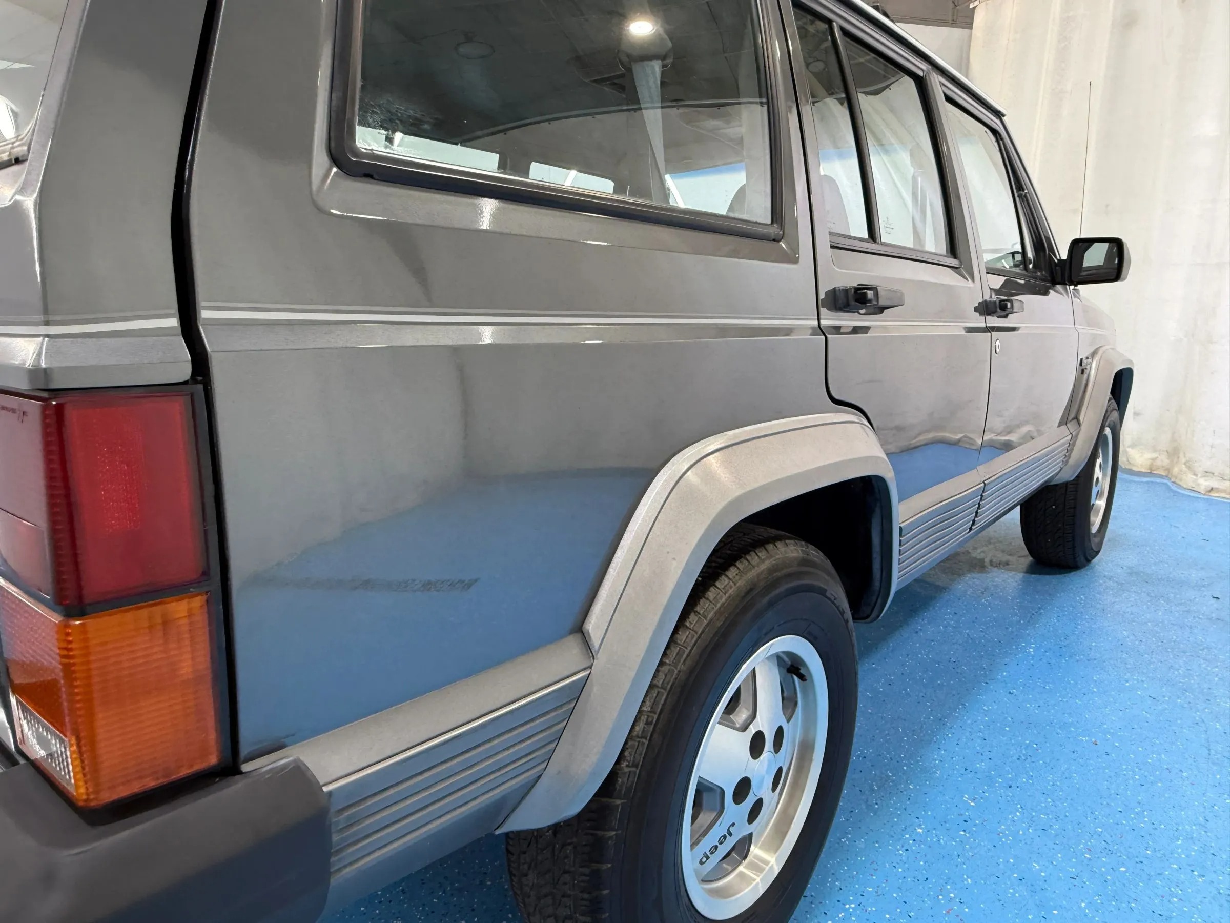 1990 Jeep Cherokee Laredo