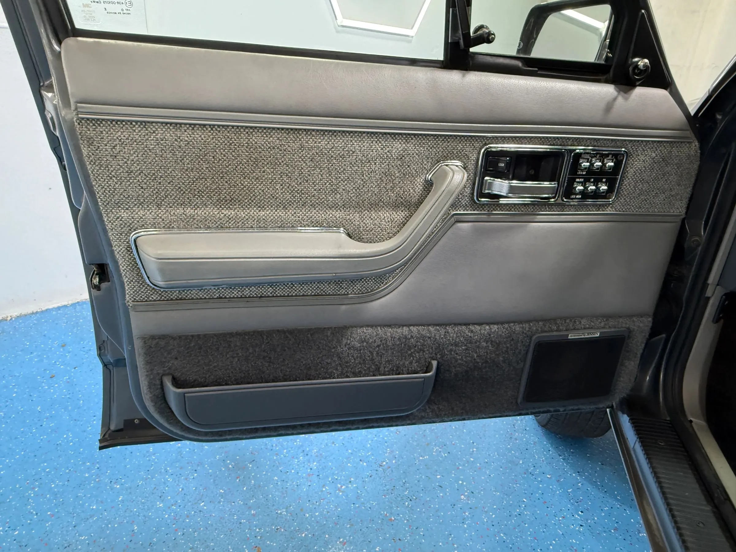 1990 Jeep Cherokee Laredo