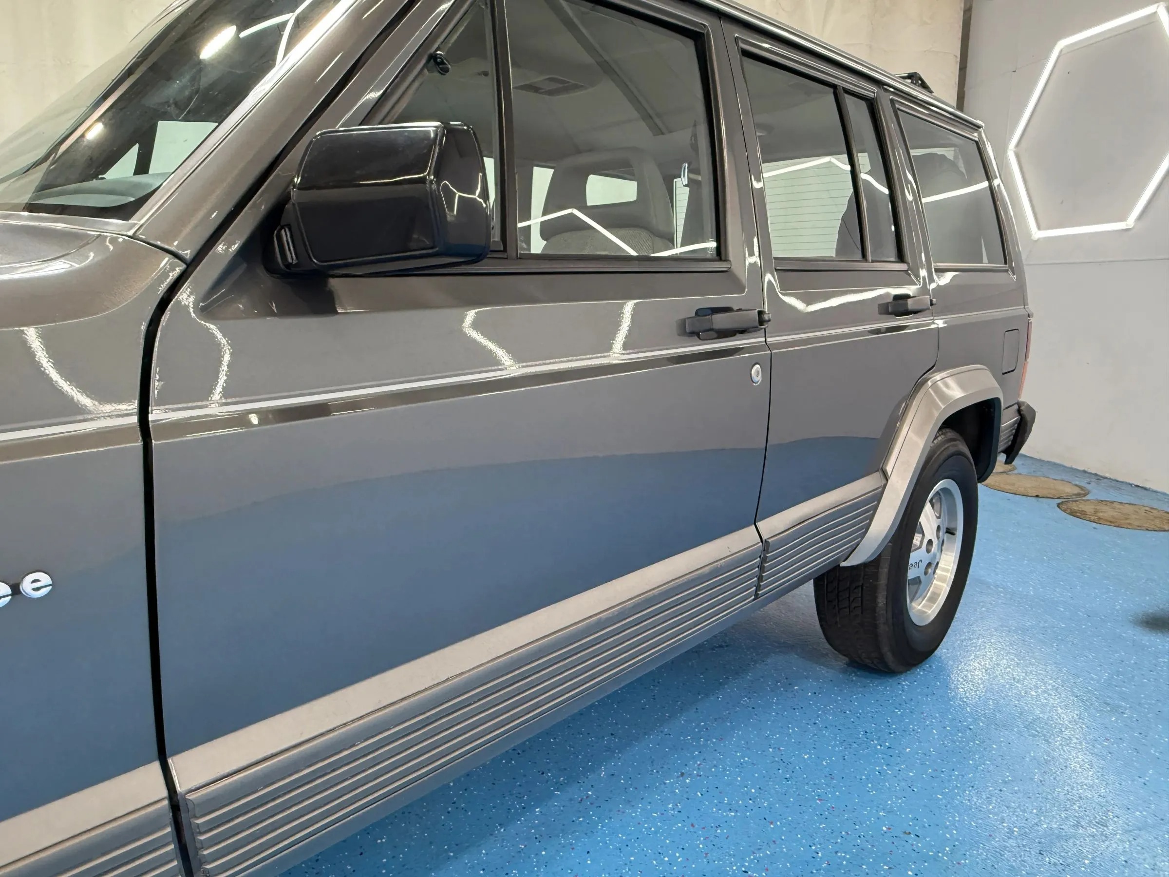 1990 Jeep Cherokee Laredo