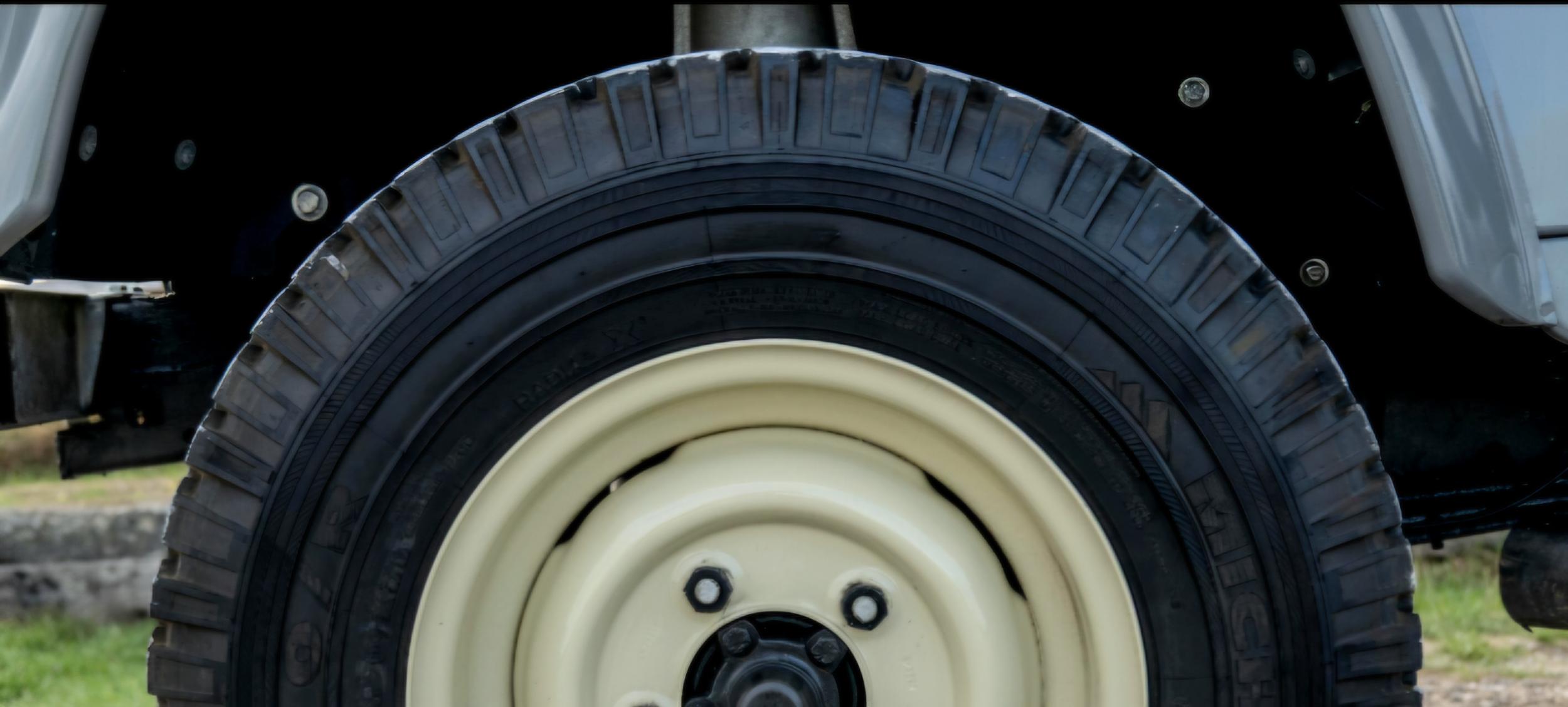 1990 Land Rover Defender 90