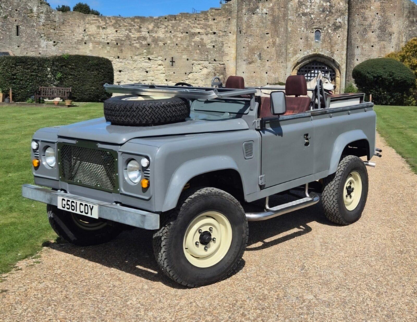  Land Rover Defender