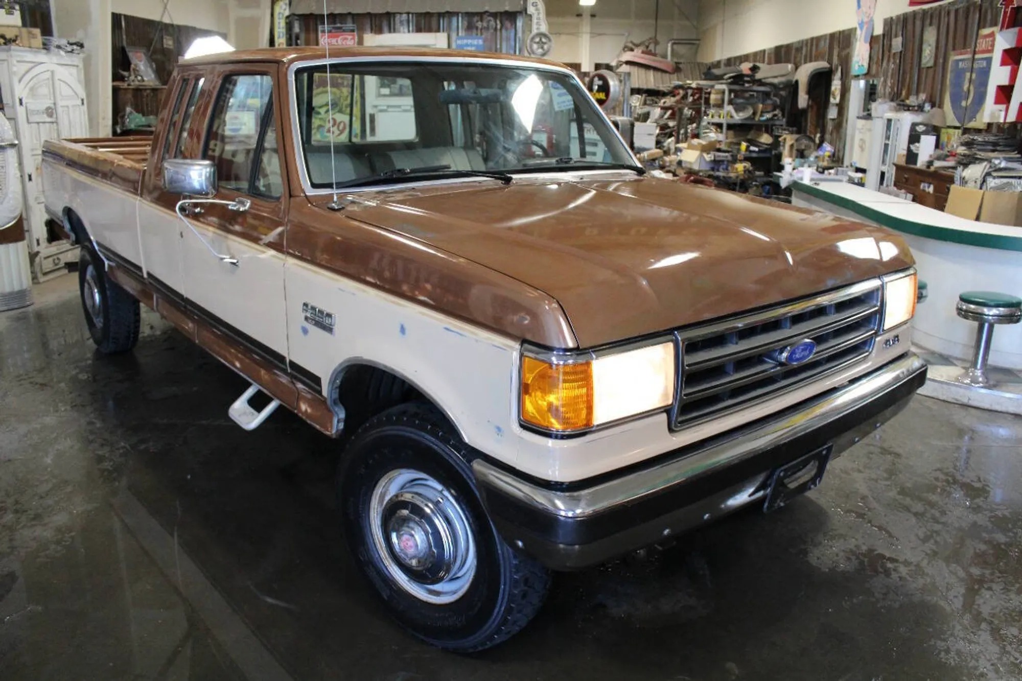 1990 Ford F-250 XLT Lariat