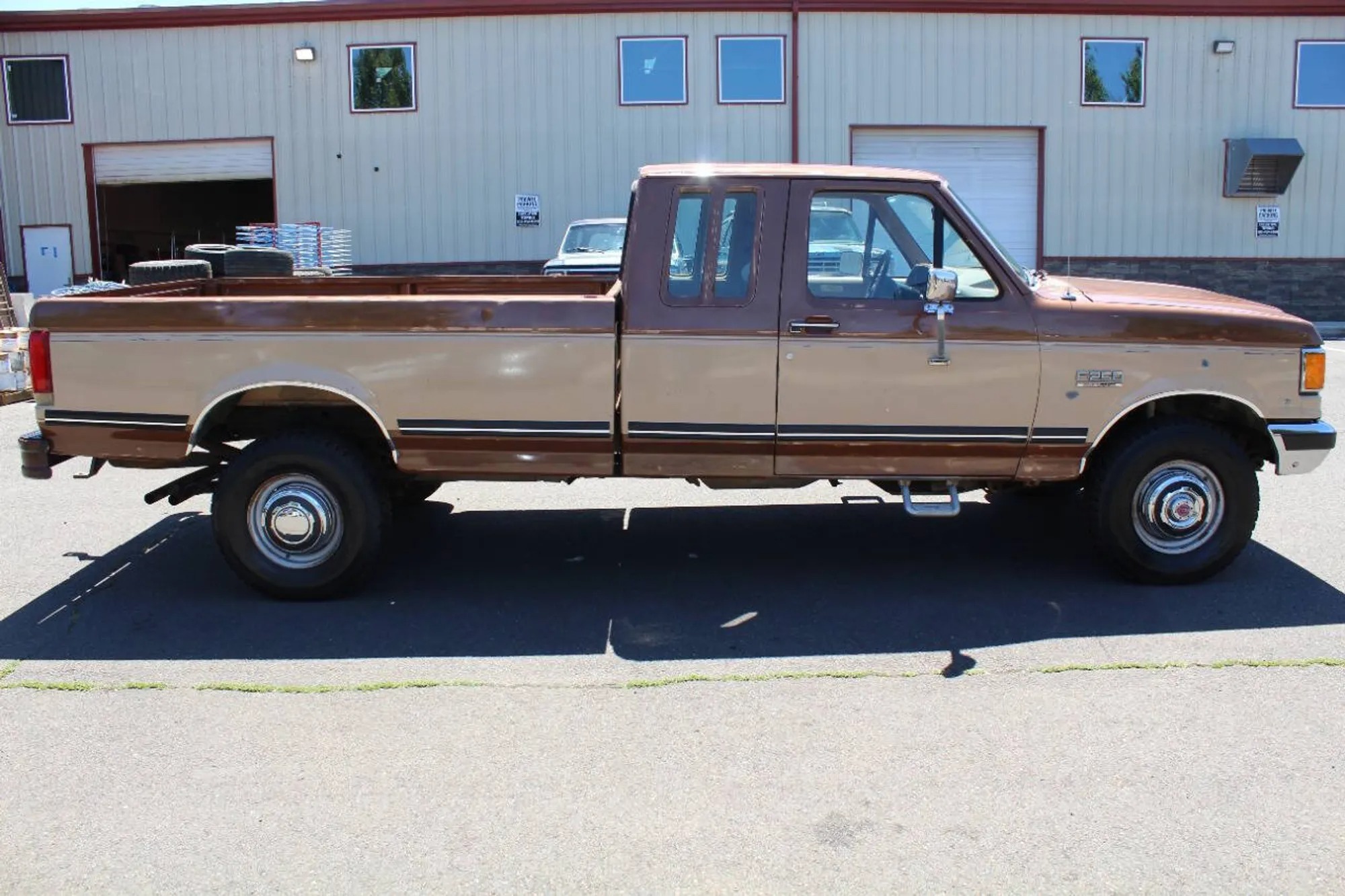 1990 Ford F-250 XLT Lariat