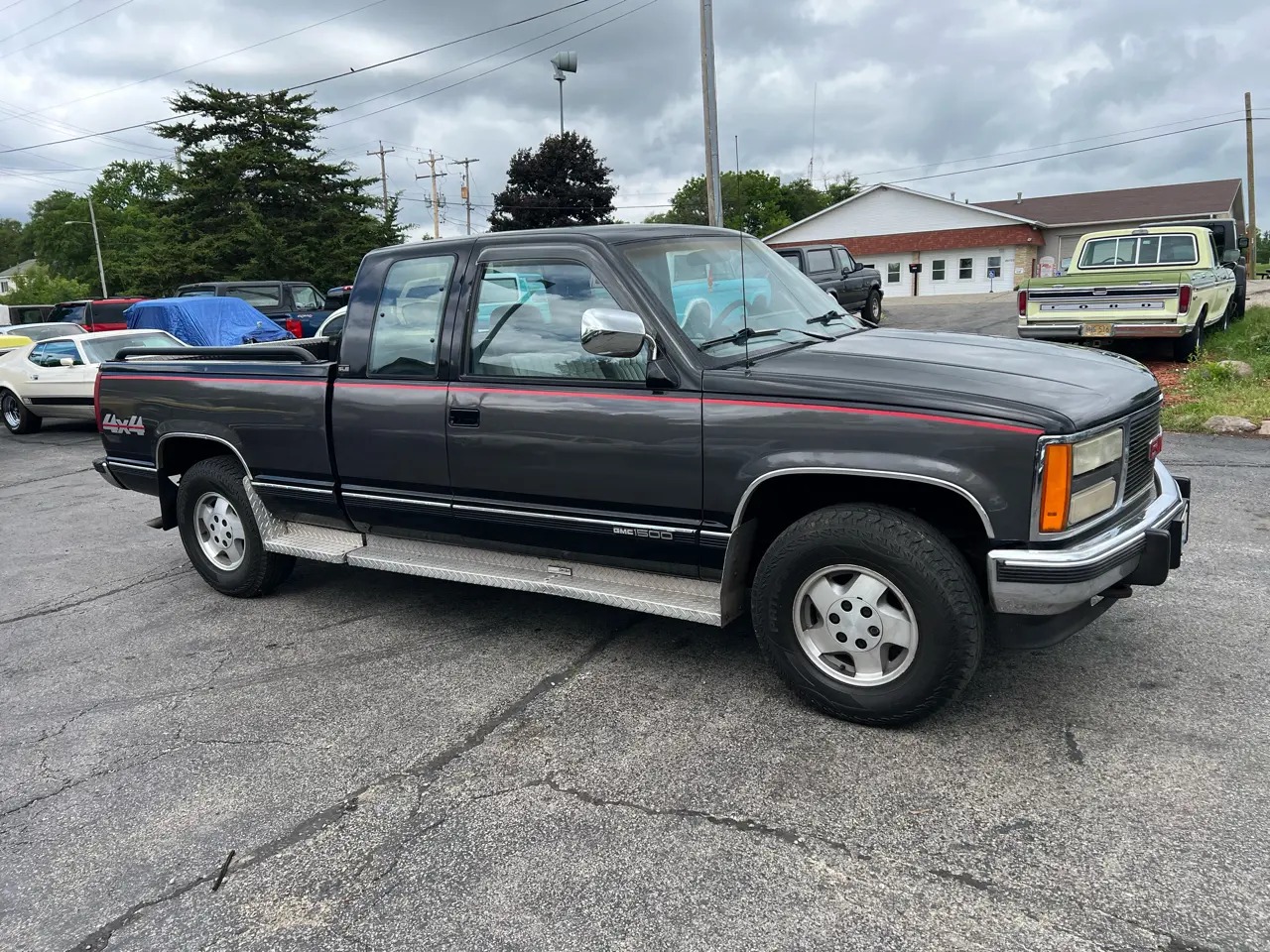 1992 GMC Sierra 1500 Club Coupe - 5
