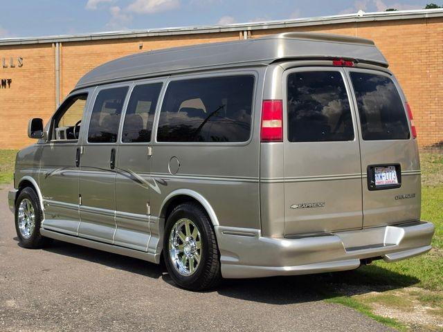 2004 Chevrolet Express G1500 Explorer Limited SE - 3