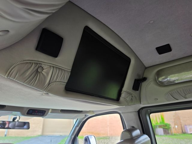 2004 Chevrolet Express G1500 Explorer Limited SE