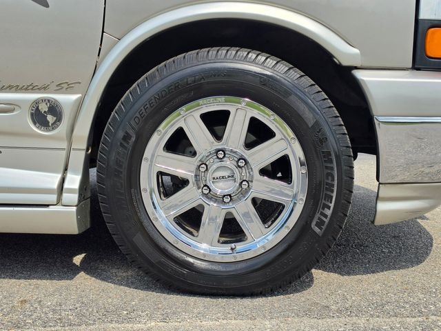 2004 Chevrolet Express G1500 Explorer Limited SE