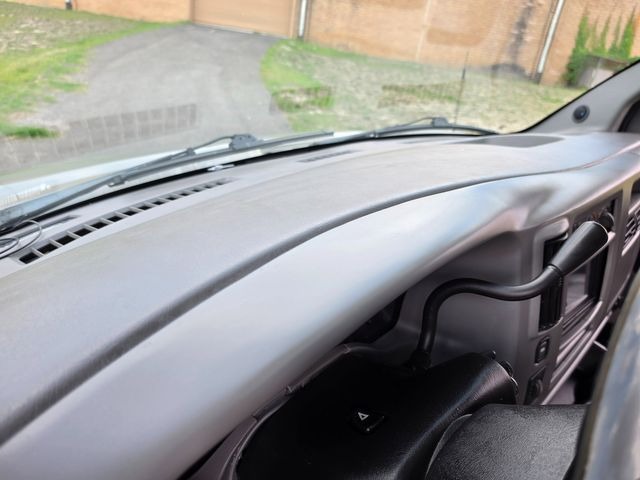 2004 Chevrolet Express G1500 Explorer Limited SE
