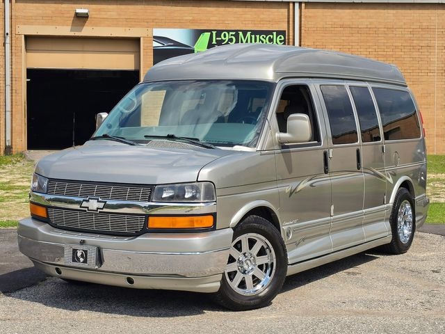 2004 Chevrolet Express G1500 Explorer Limited SE