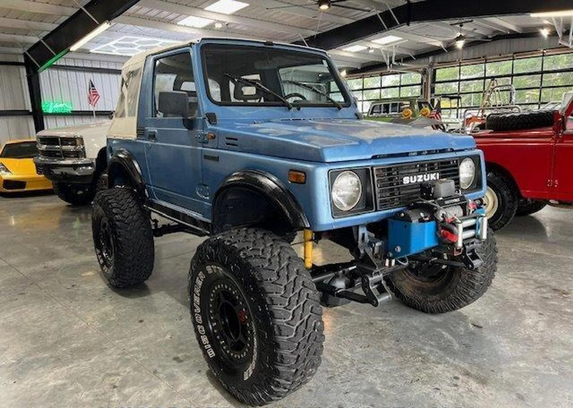  Suzuki Samurai