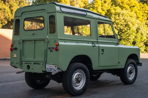 1970 Land Rover Series IIA - 2