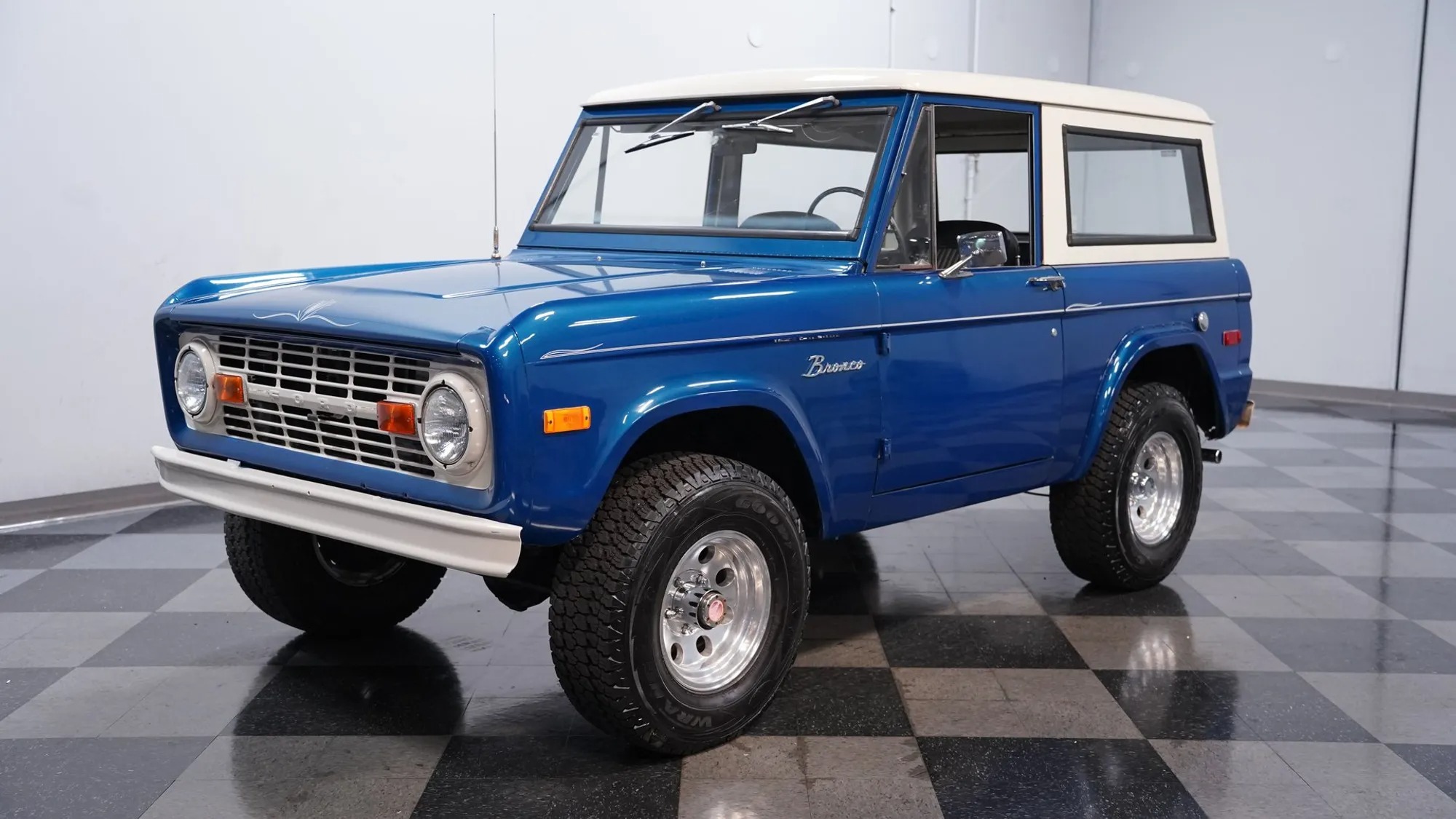  Ford Bronco