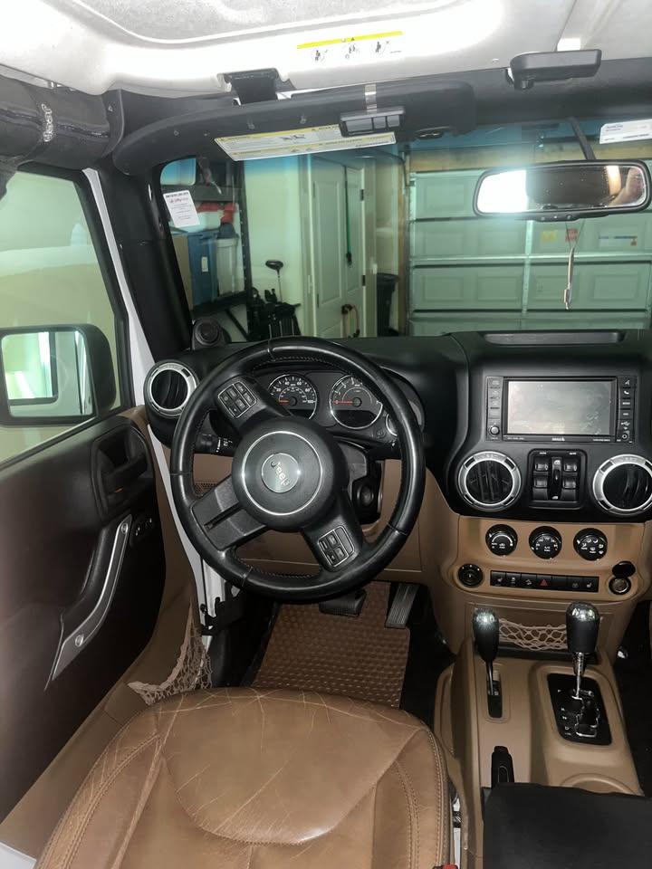 2013 Jeep Wrangler Sahara