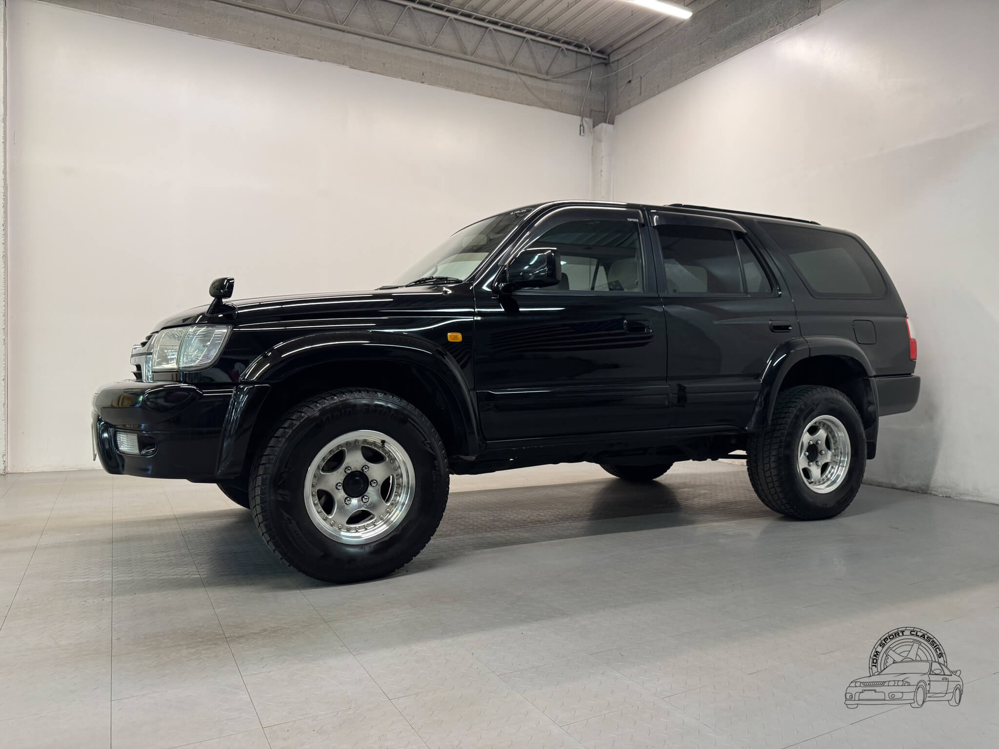 2000 Toyota Hilux Surf SSR-X - 2