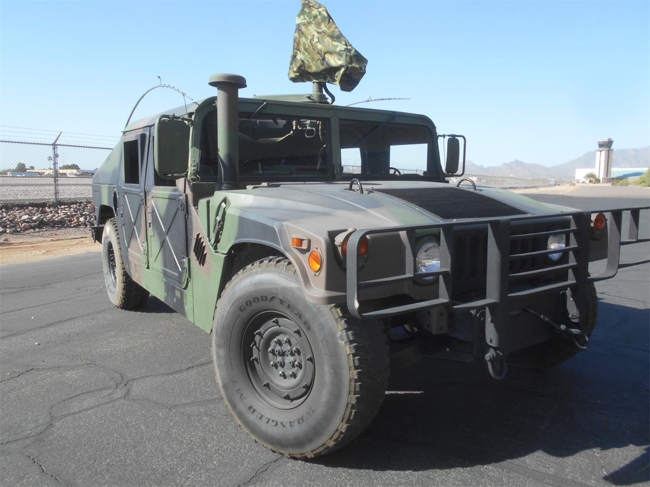 1986 AM General Humvee M1026 + Trailer