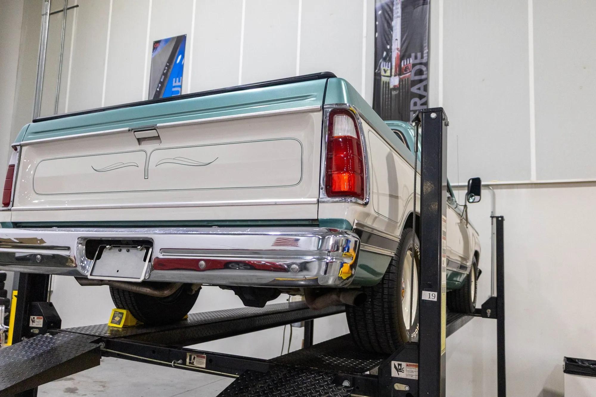1980 Dodge D150 Adventurer