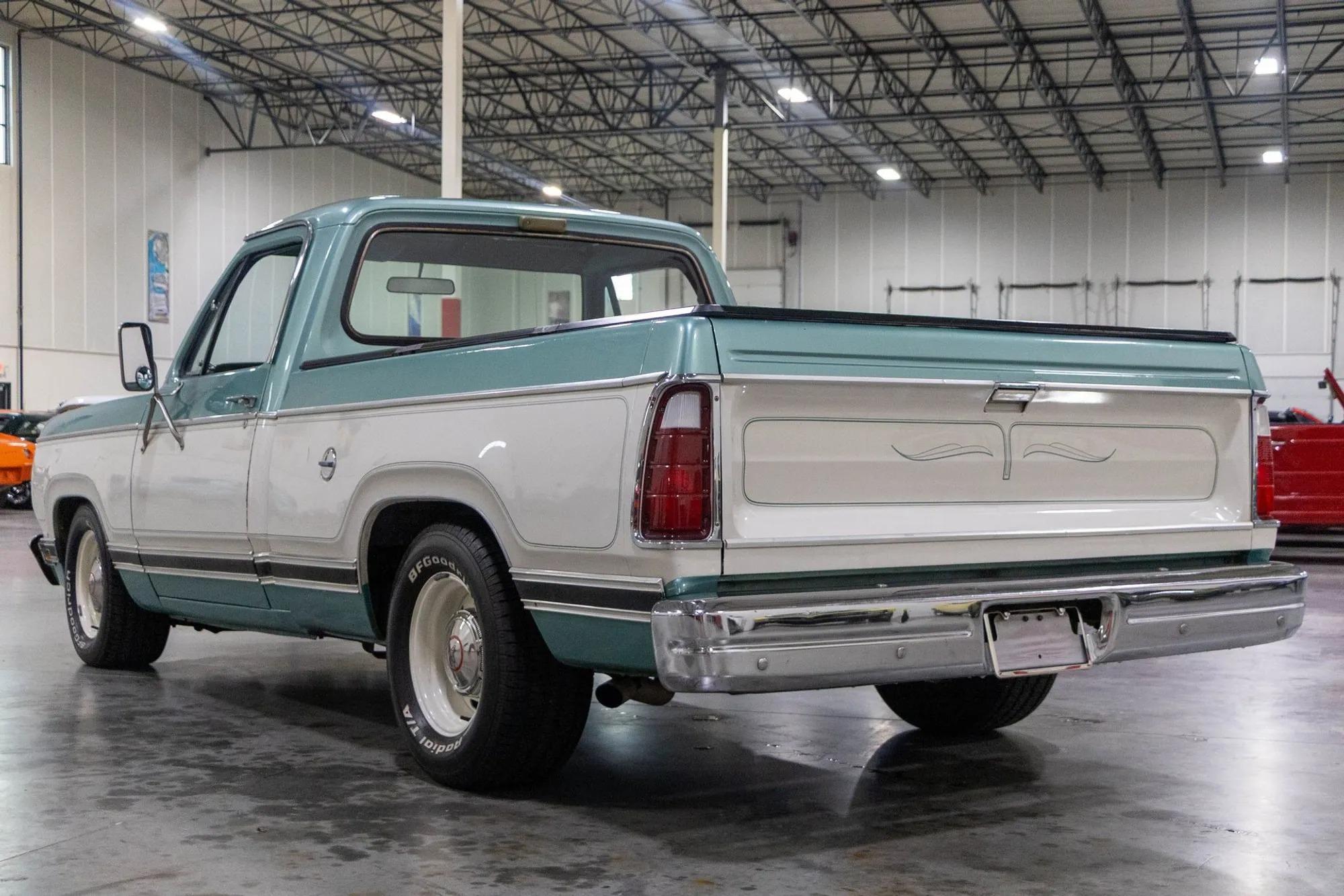 1980 Dodge D150 Adventurer