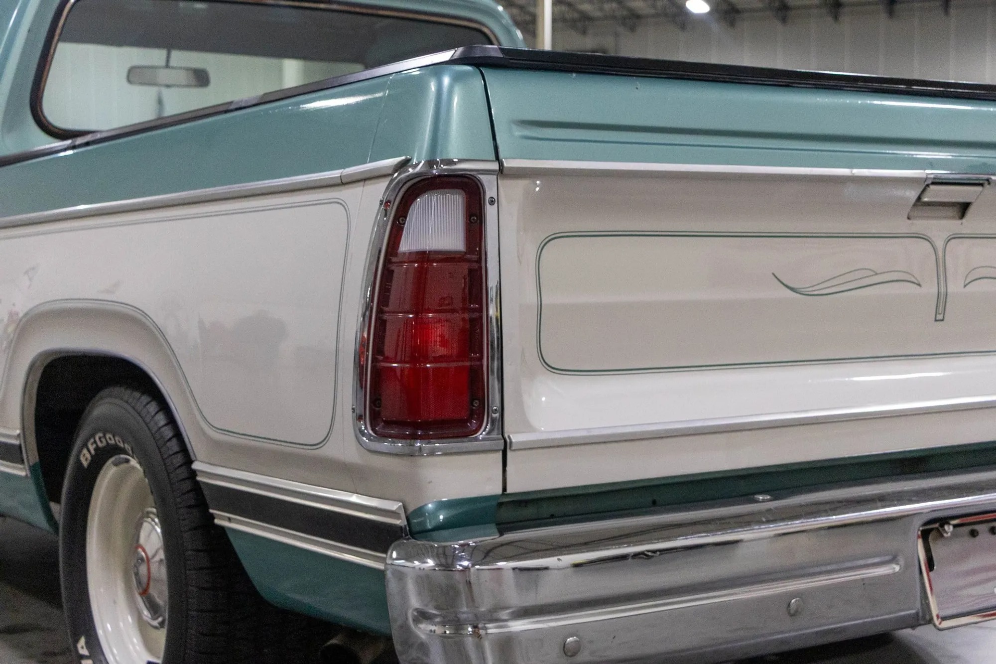 1980 Dodge D150 Adventurer