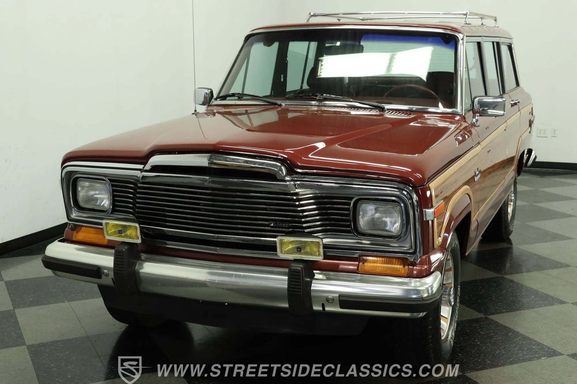 1985 Jeep Grand Wagoneer