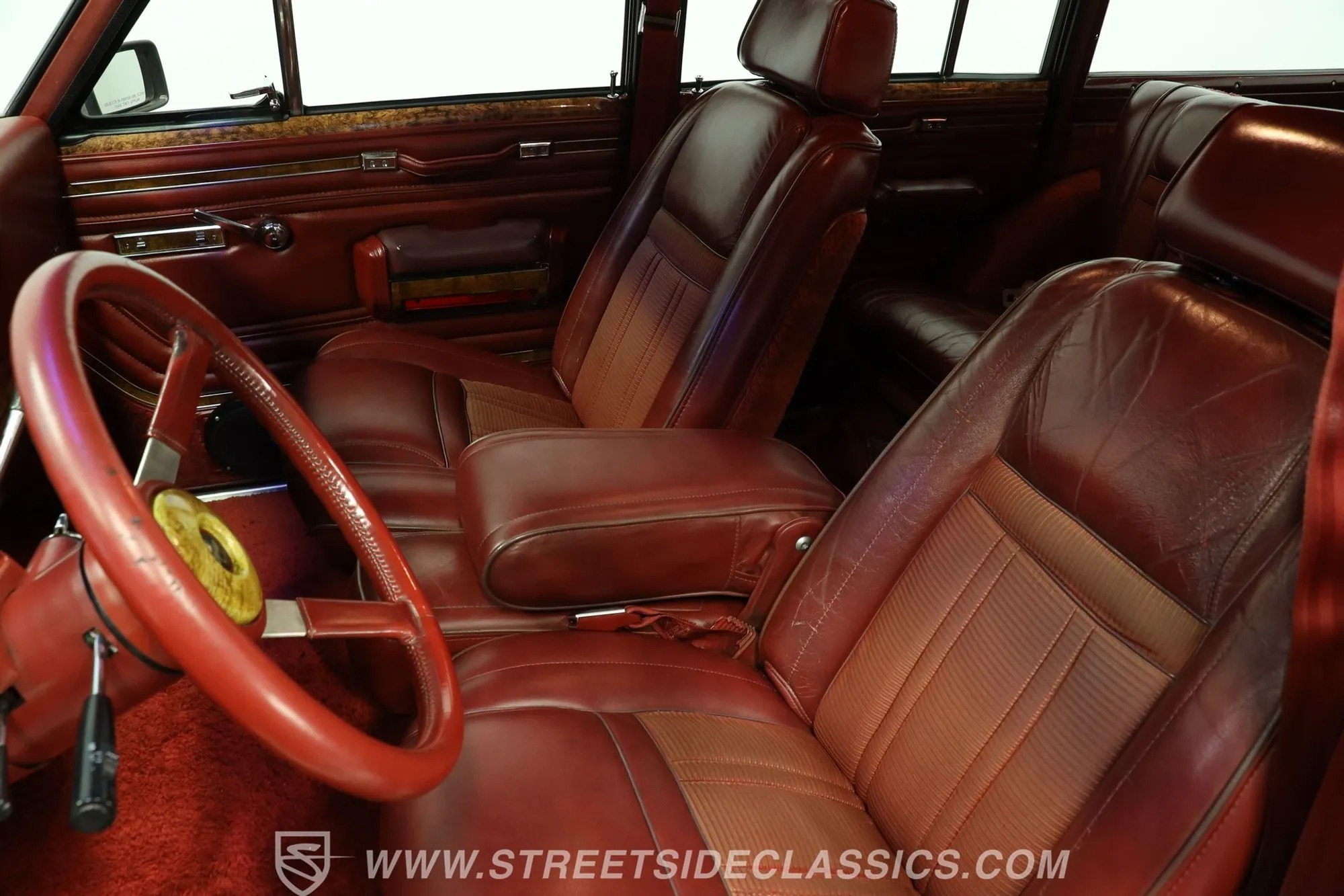 1985 Jeep Grand Wagoneer