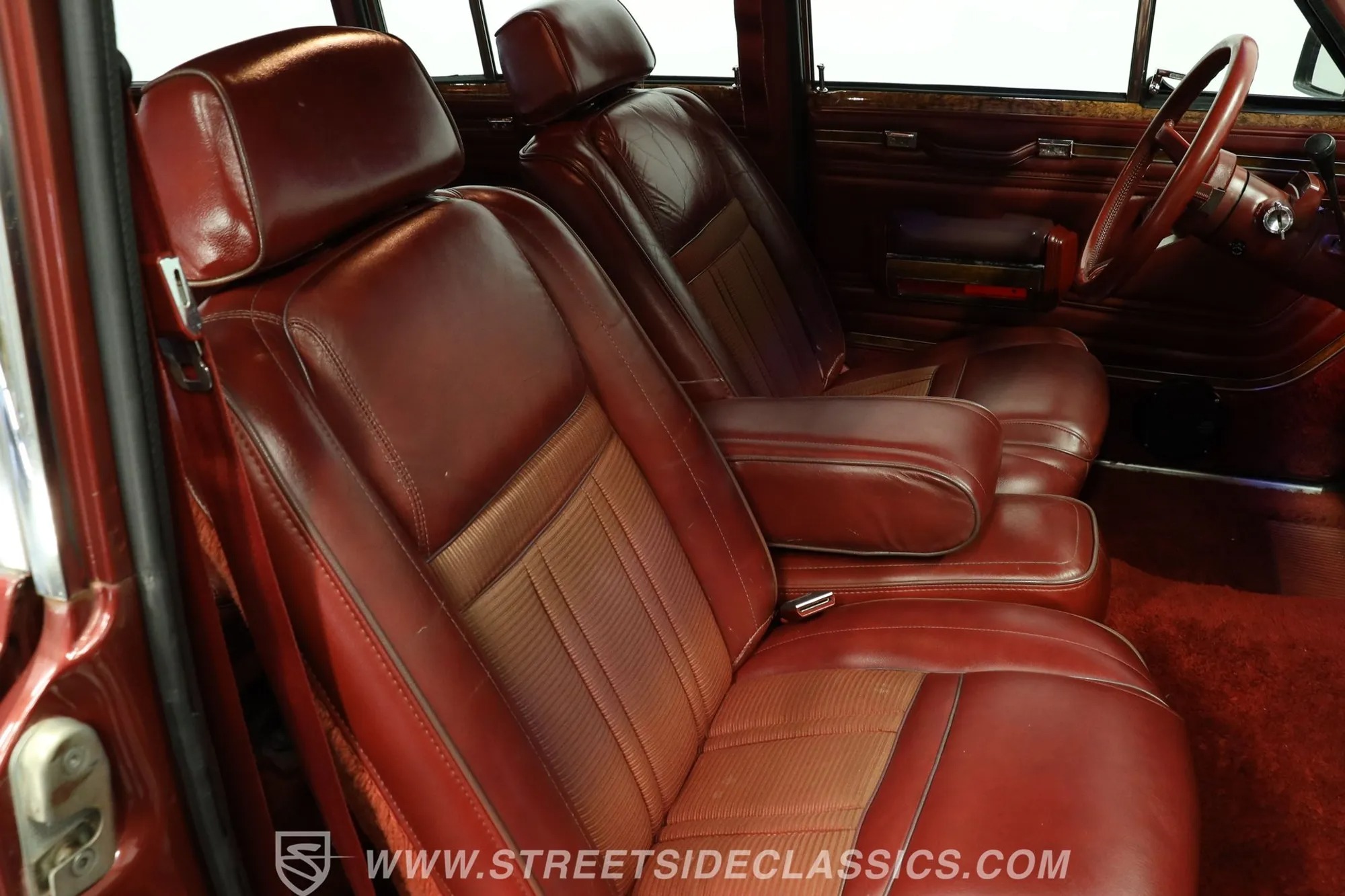 1985 Jeep Grand Wagoneer