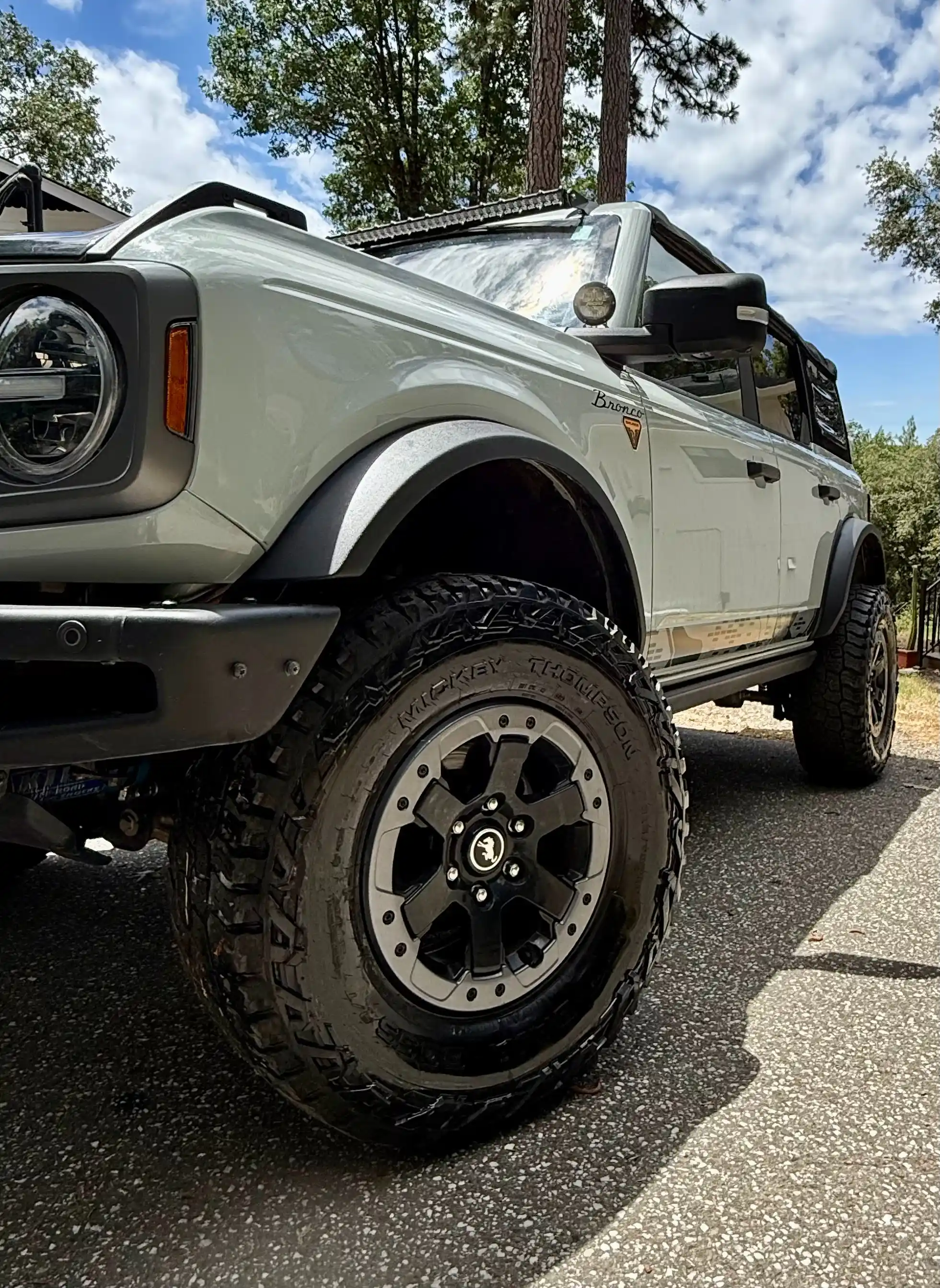 Modified 2021 Ford Bronco Badlands - 3