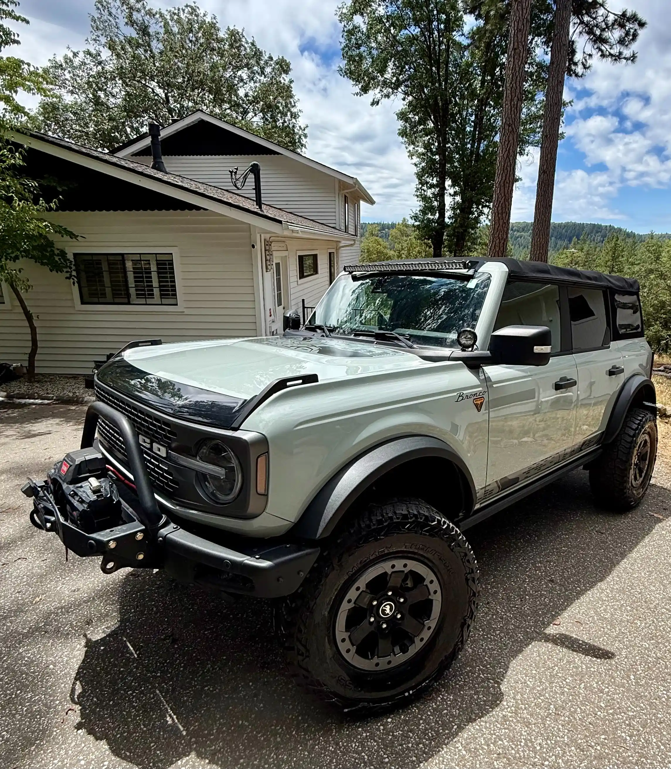 Modified 2021 Ford Bronco Badlands