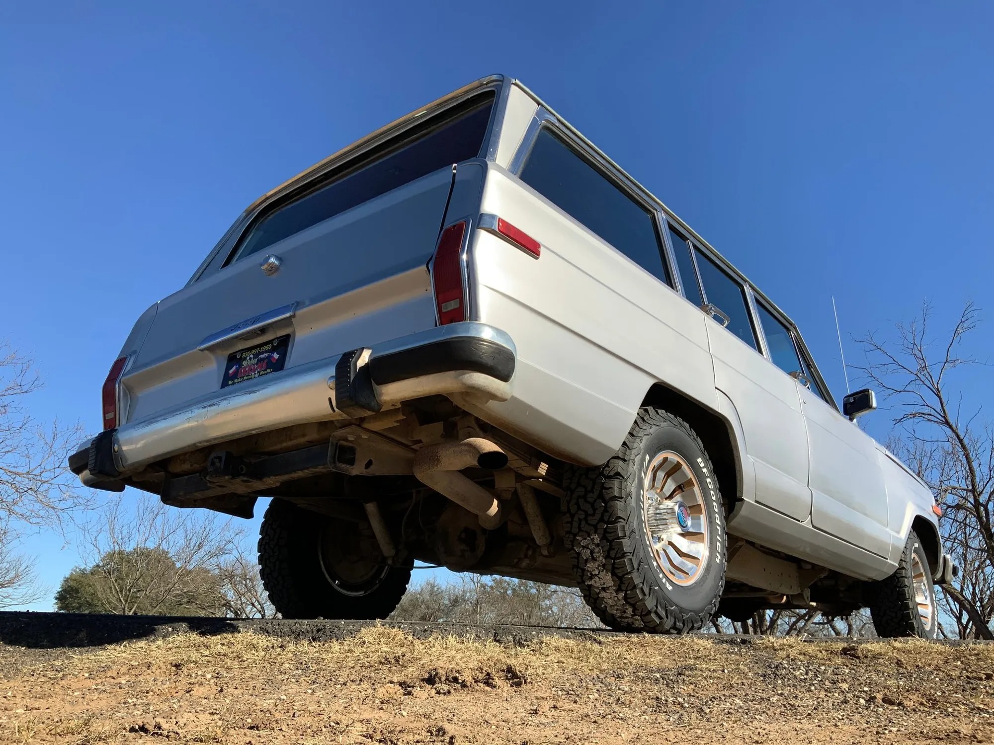 1987 Jeep Grand Wagoneer