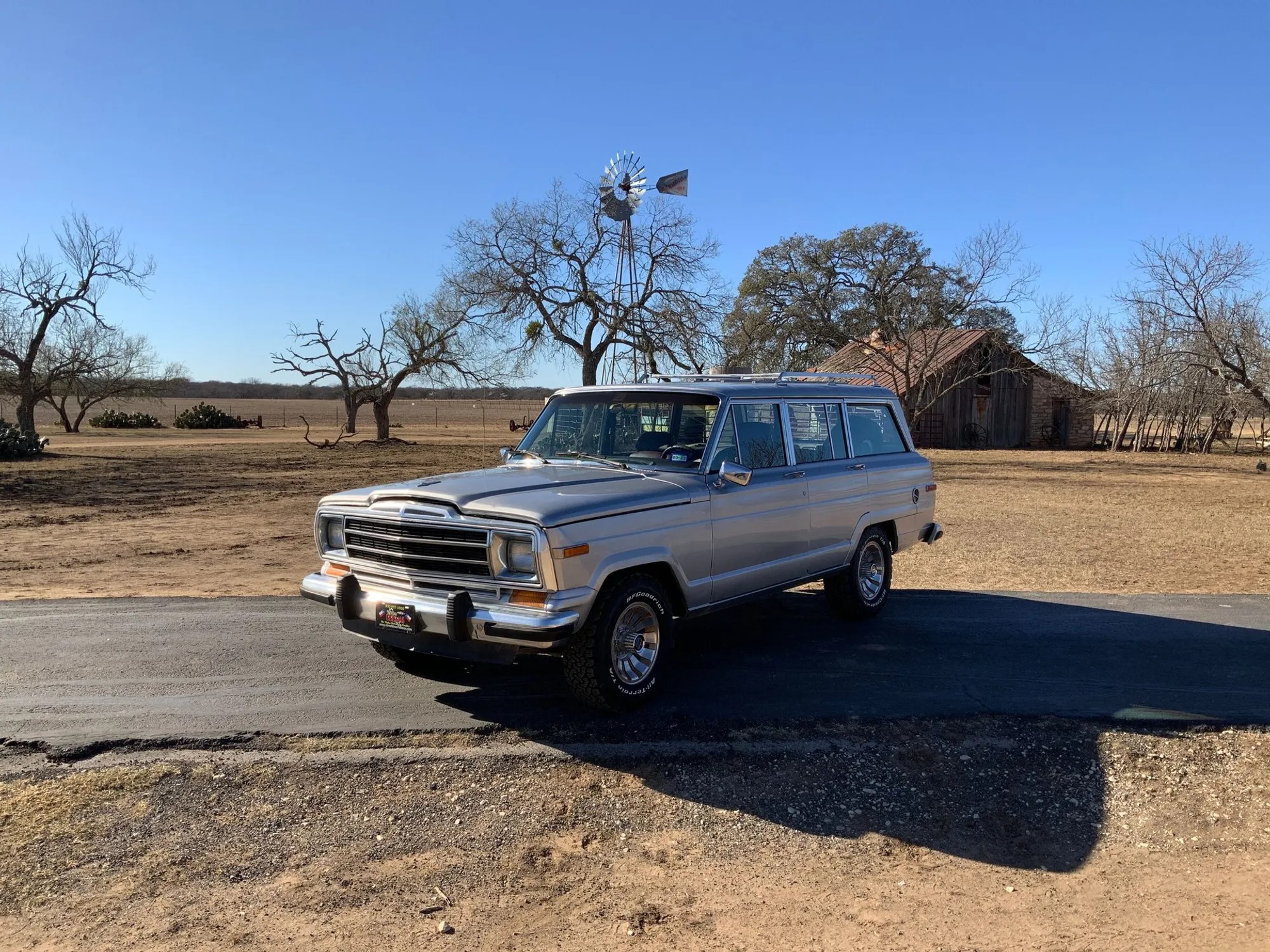 1987 Jeep Grand Wagoneer